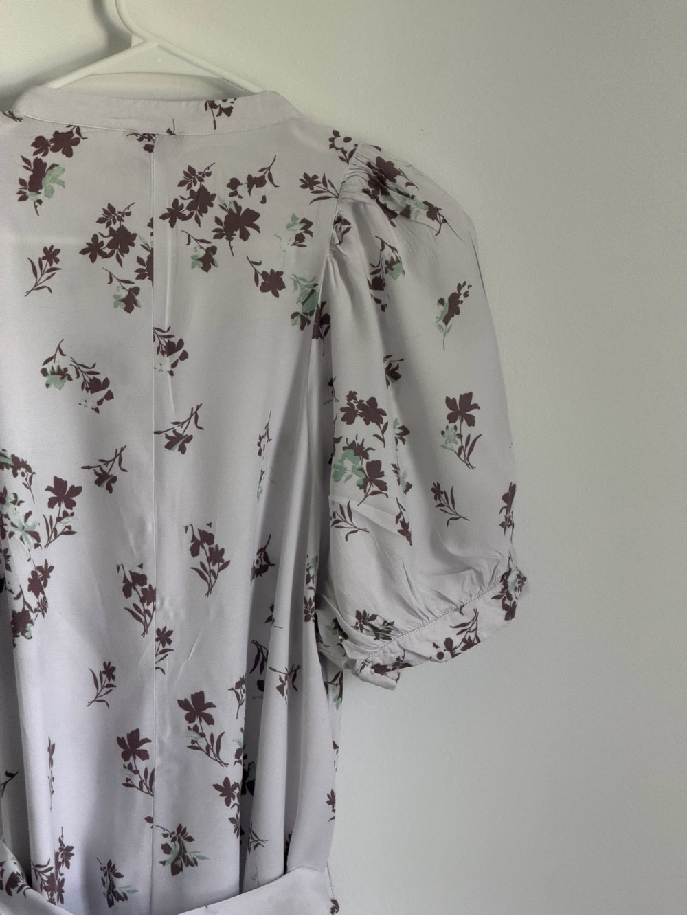 Floral Tie-Waist Midi Dress in Cream and Purple - Picture 3 of 7